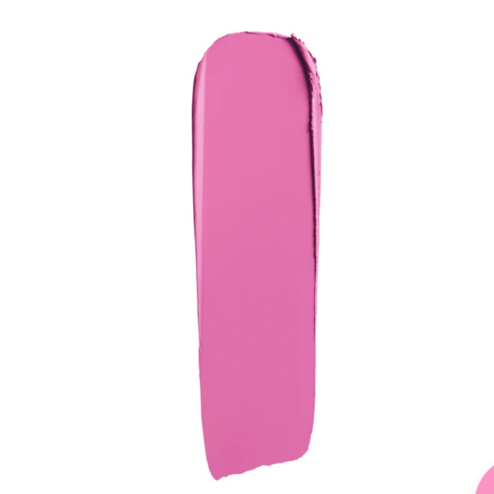 Jeffree Star Cosmetics Velvet Trap lipstick-laced cake - Picture 3 of 5